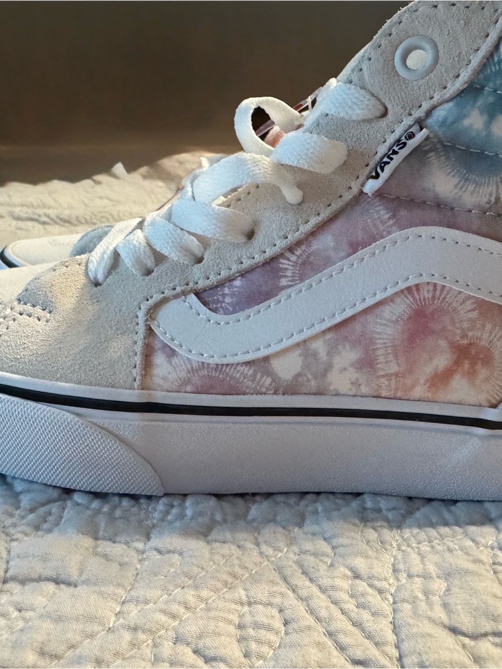 NWT Vans High-Top Sneakers in Cream and White